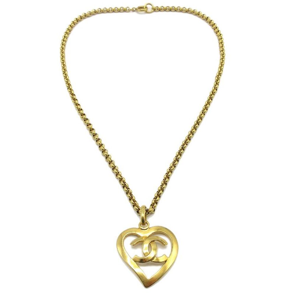 Chanel Cc Heart Pendant Metal Gold Gold_Plated Necklace Jewelry